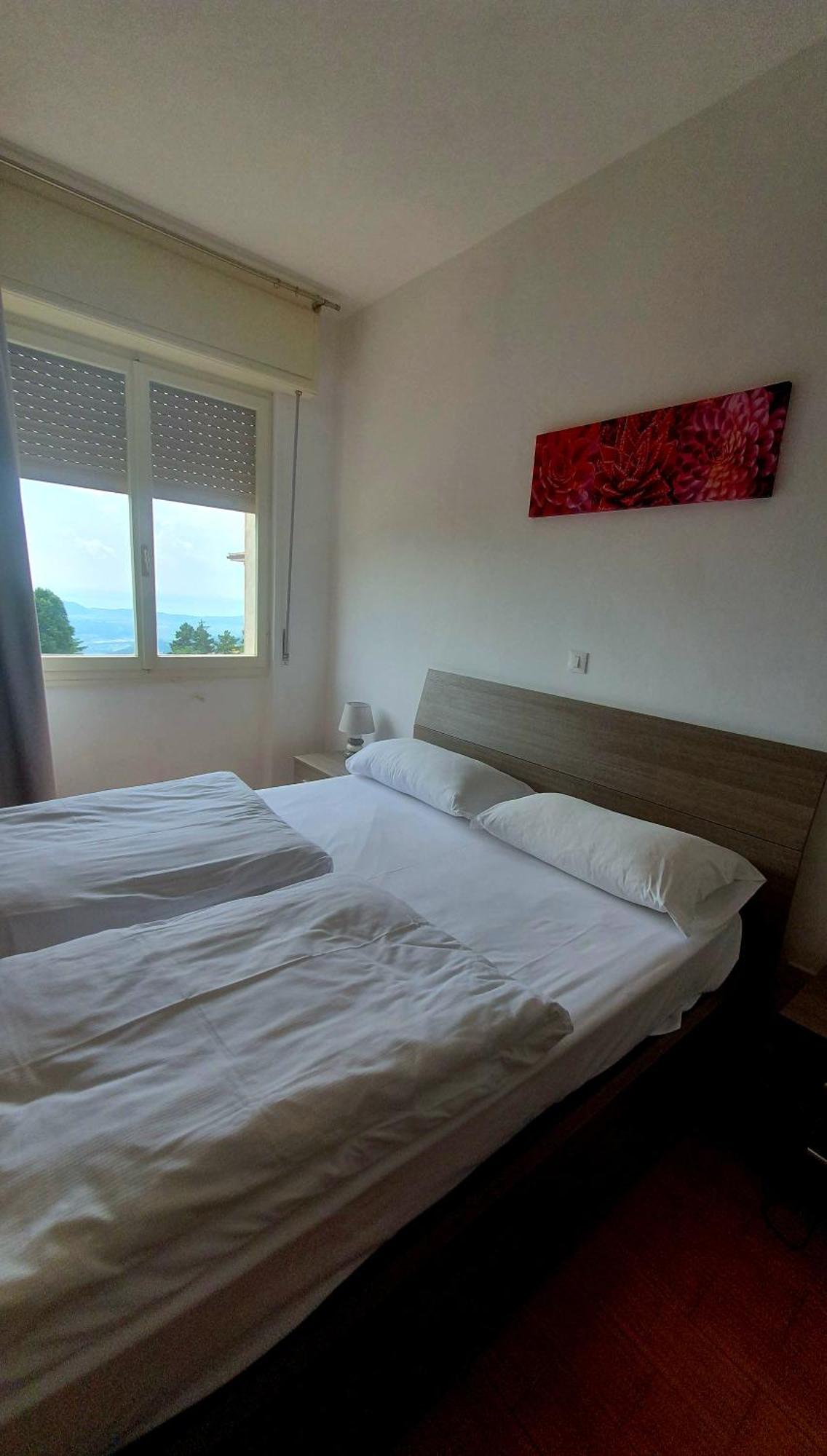 Hotel Serena Spiazzi Di Caprino Luaran gambar