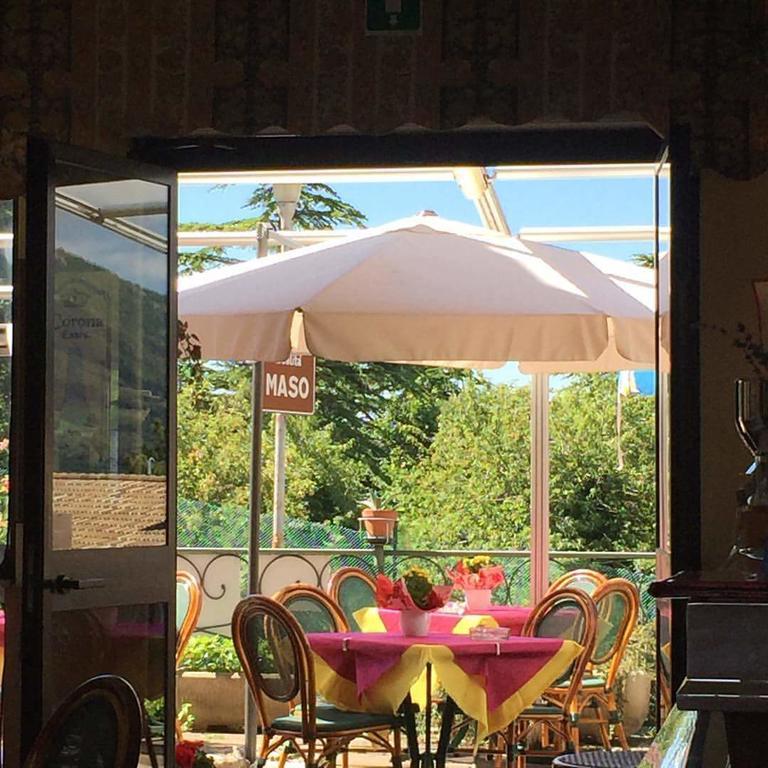 Hotel Serena Spiazzi Di Caprino Luaran gambar