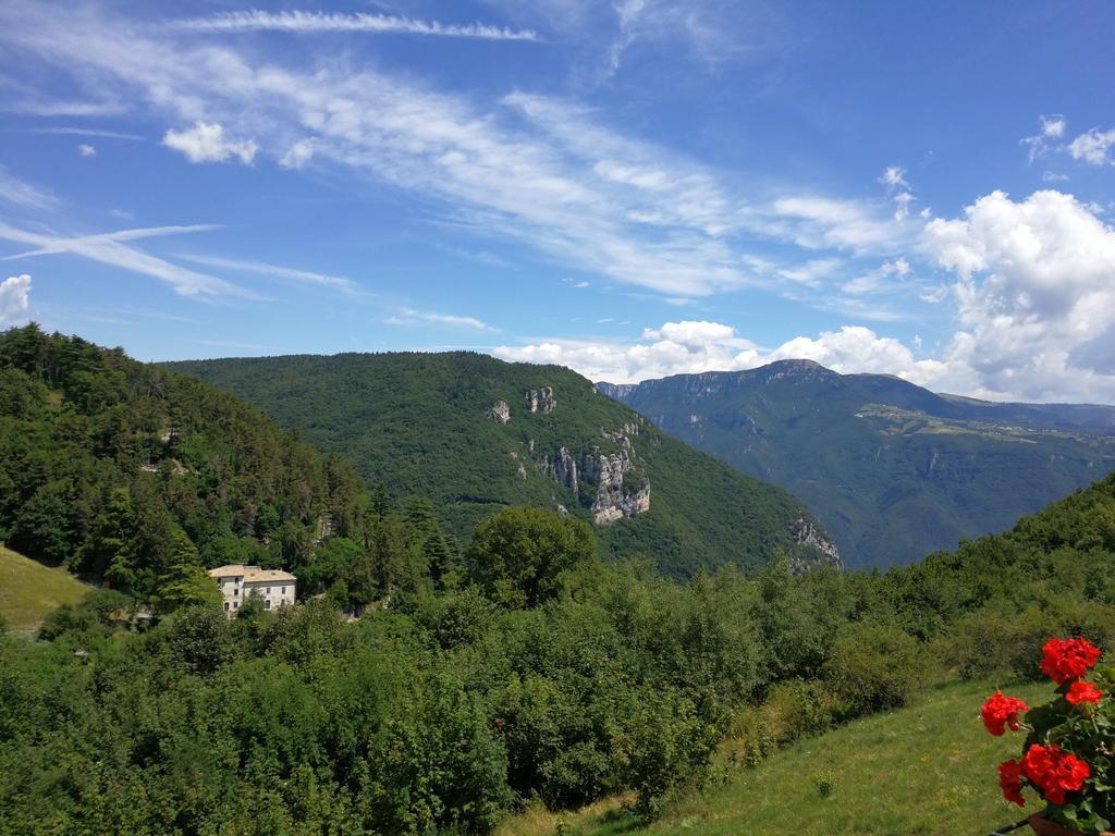 Hotel Serena Spiazzi Di Caprino Luaran gambar